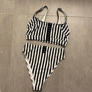 ASOS bikini Sz 32DD